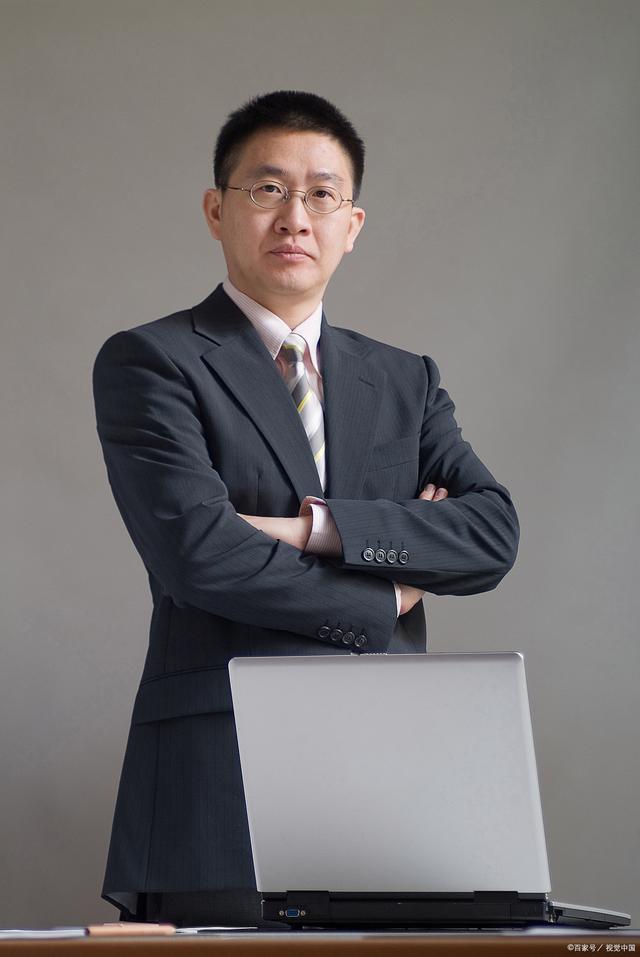 金融分析师证券分析师(金融分析师证券分析师哪个好)